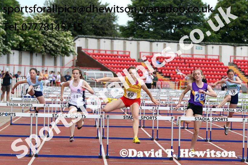 Girls hurdles, Northern Inter-County Schools, Gateshead International Stadum. Photo: David T. Hewitson/Sports for All Pics
